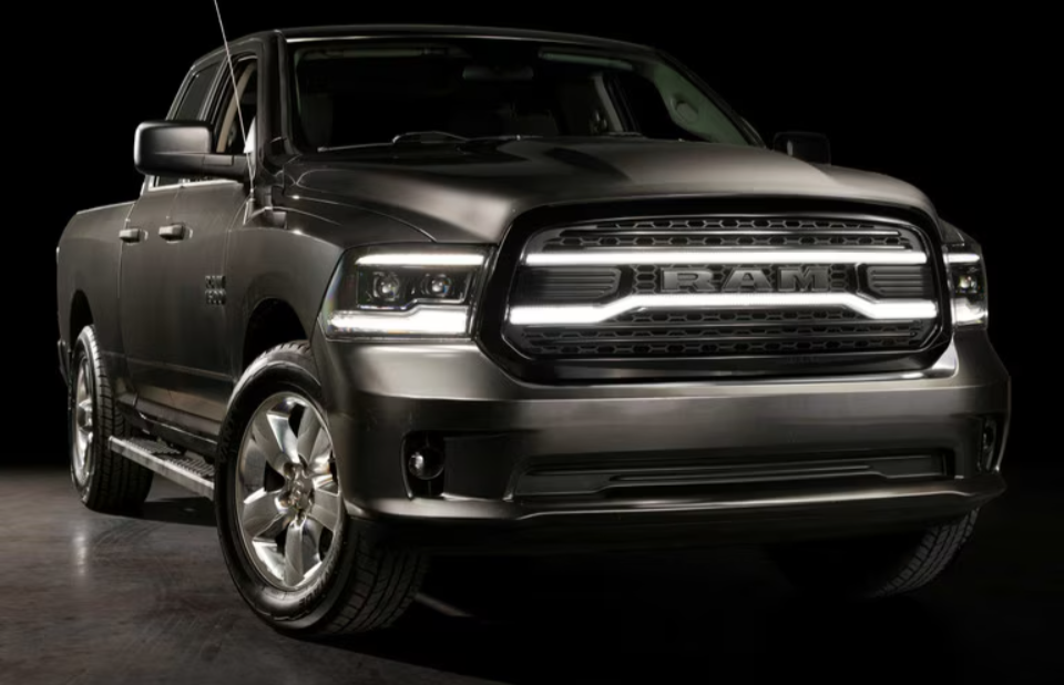 XBG LED DRL Grille | Ram 1500 - LynXautoinnovate™️